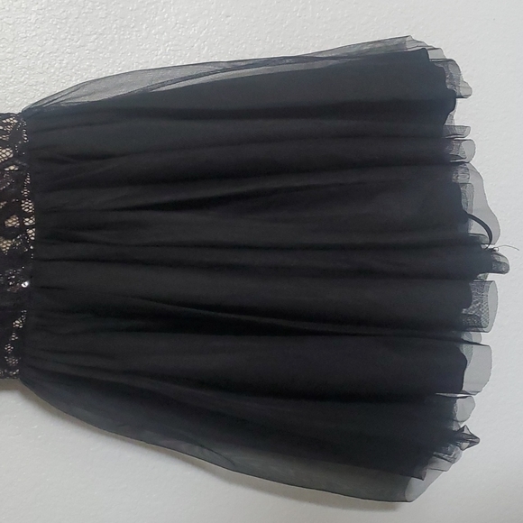 SEQUIN HEARTS: Homecoming Dress - Picture 3 of 9